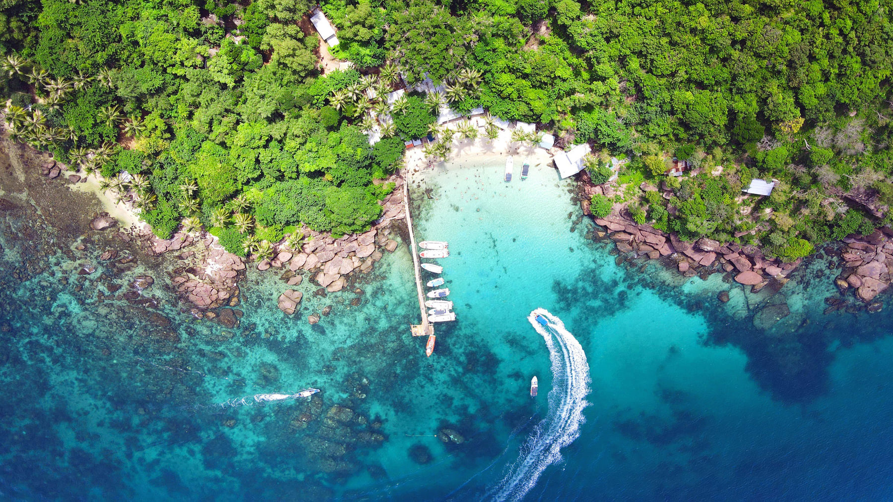 Hòn Móng Tay nổi lên như một thiên đường, được ví như “Maldives tại Việt Nam”
