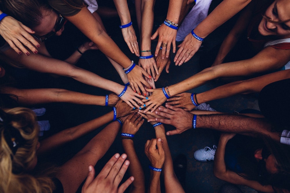 Team building xây dựng sự gắn kết và kết nối giữa các thành viên