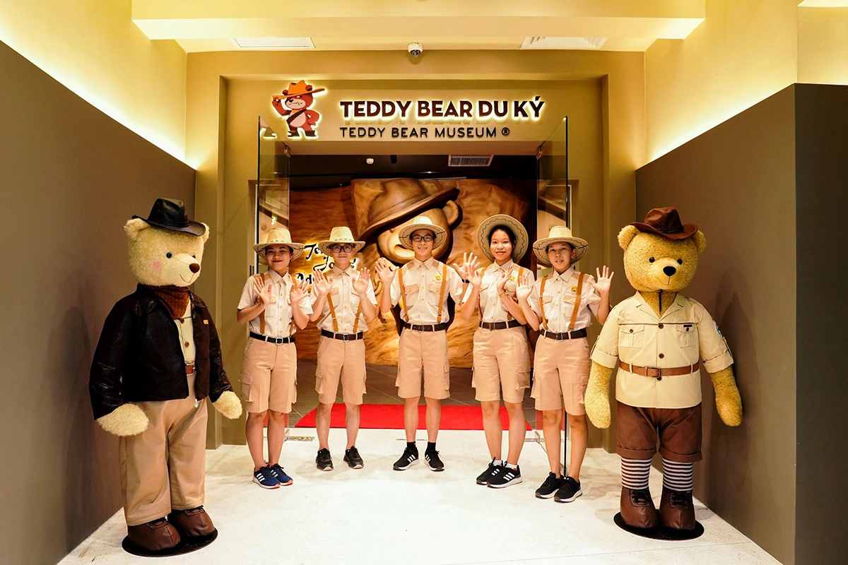 Bên trong nhà gấu Teddy Bear